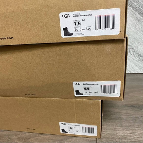 UGG | Adirondack III Snow Leopard Boots Black NEW - Picture 11 of 13